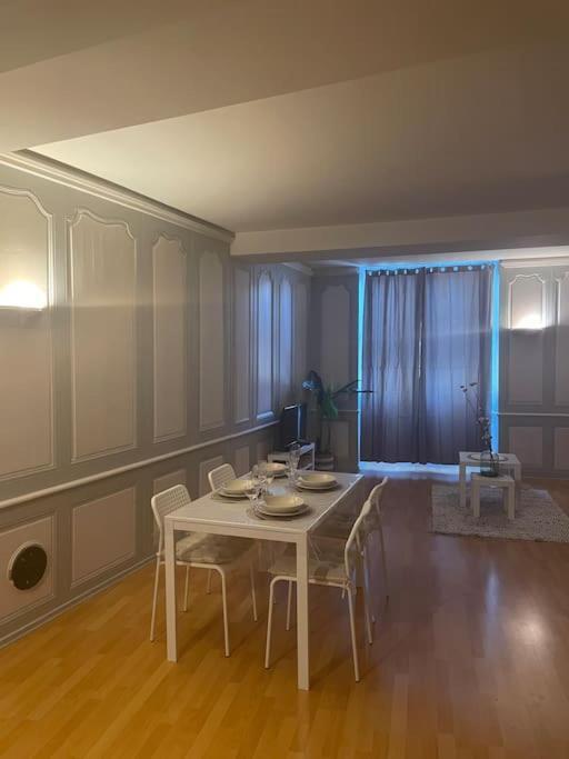 « Au Coeur De Dole » Apartment Ngoại thất bức ảnh